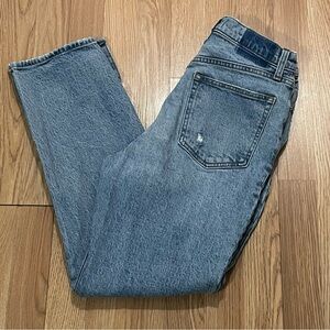 Abercrombie & Fitch Women’s 29/8 The 90’s Straight Ultra High Rise Jeans